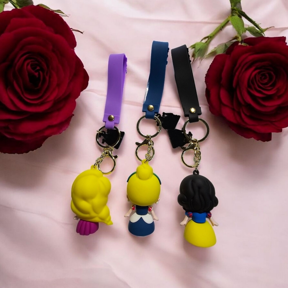 (Pick 1) Princess Keychains - Picture 2 of 3